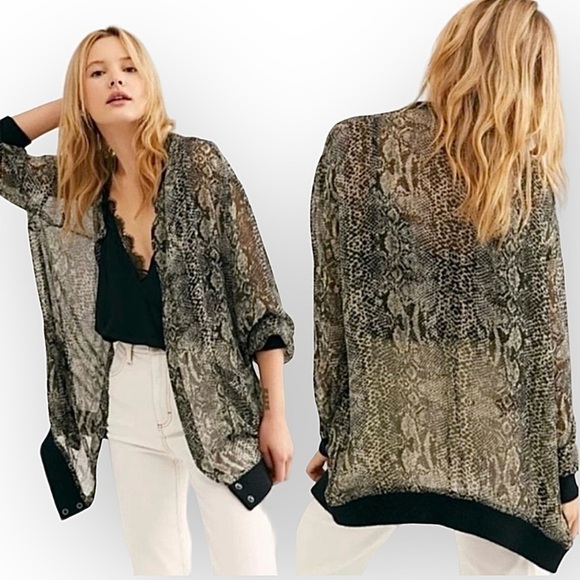 Free People Cardigan Bomber Jacket Oversized Size S Sheer Snake Print - Picture 1 of 13
